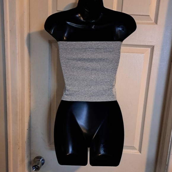 No boundaries babe tank 5/$25 A-57 - Picture 2 of 4